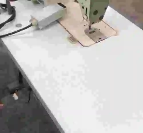3. MAQUINA DE COSER PFAFF 953