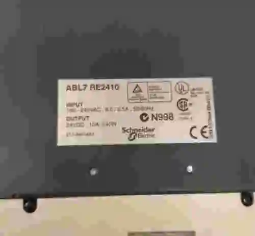 2. Fuente de alimentación TELEMECANIQUE ABL7 RE2410