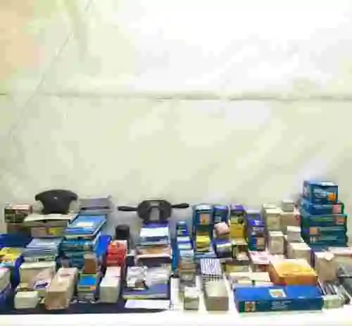 1. LOTE DE REPUESTOS ORIGINALES PARA AUTOMÓVILES