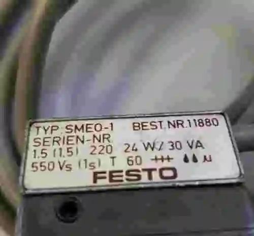 2. Lote de 3 sensores de proximidad FESTO SMEO-1 11880