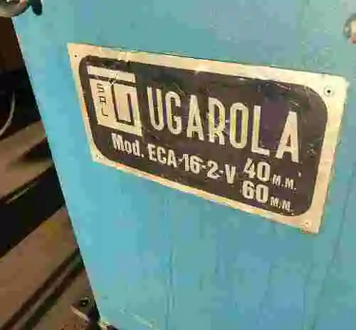 16. Maquina enderezadora de varilla Ugarola