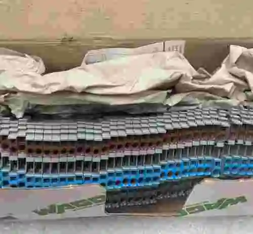 3. LOTE DE 44 BLOQUES DE TERMINALES DE SENSOR WAGO 280-560, 380V 20A