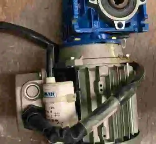 3. MOTOR MOTOVARIO 56B4