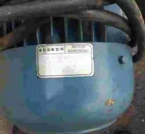 4. Turbina extractora Sodeca trifasica 5,5 hp.