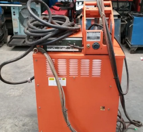 3. Equipo de soldar PANASONIC panastar HF-350