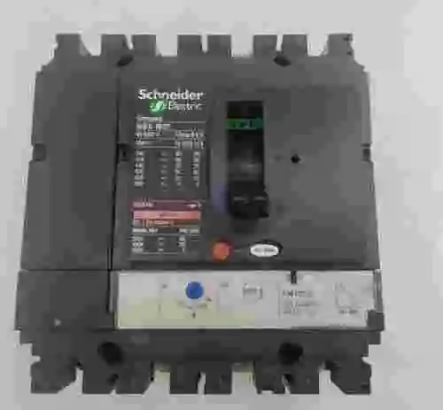 2. SCHNEIDER ELECTRIC COMPACT NSX 160F LV430651 NUEVO!