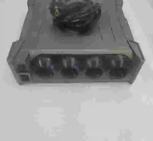 1. EATON ELLIPSE 600 FUENTE DE ILUMINACION INTERRUMPIBLE