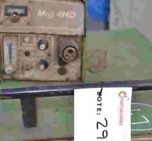 4. MAQUINA SOLDAR DE HILO ESAB