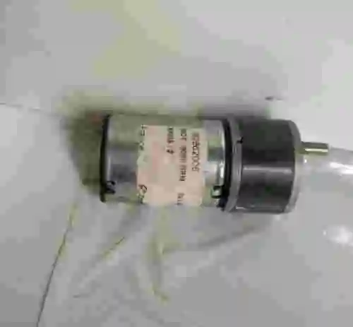 1. MOTOR CROUZET 82862005