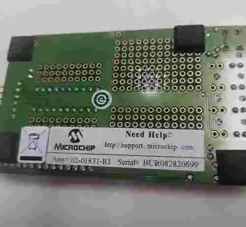 3. PLACA DE CIRCUITO MICROCHIP 02-01831-R1