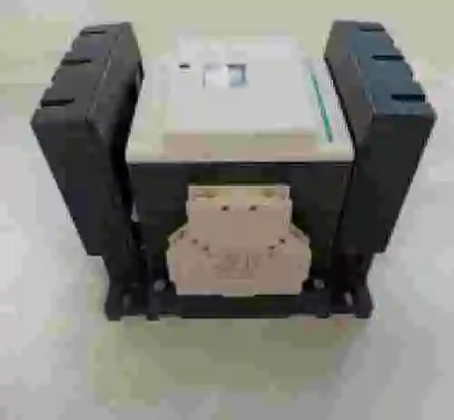 2. SCHNEIDER ELECTRIC CONTACTOR LC1 D150F7 NUEVO EN CAJA