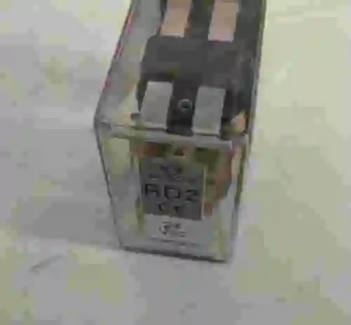 1. Relé monoestable LOTE DE 2 ARTECHE RD-2/ 24V