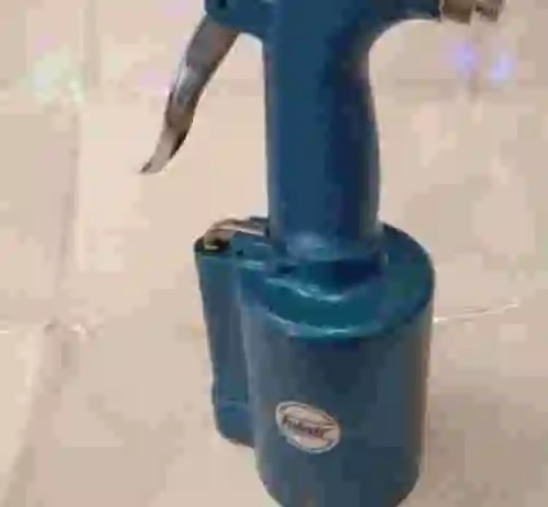 1. Remachadora FELAIR RE-48