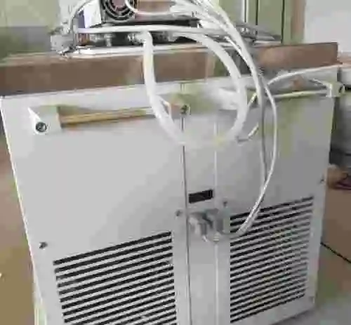 6. BAÑO TERMOSTATICO DE PRECISION LAUDA / PROLINE RP 890
