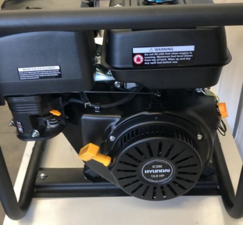 5. GENERADOR HYUNDAI GASOLINA 3000 RPM HY6000