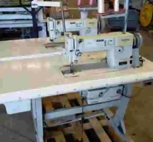 1. Lote de 2 máquinas de coser BROTHER F-40 DB2-B737-933