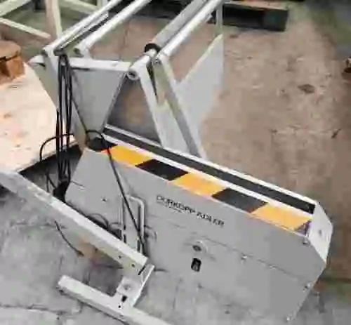 4. Máquina de coser automática de bolsillo Durkopp Adler 745-22
