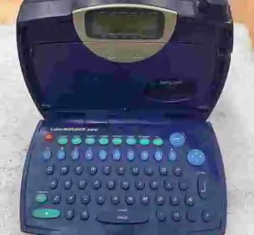 1. DYMO LABELMANAGER 300