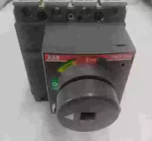 4. ABB SACE TMAX XT1C 160 IEC60947-2 NUEVO