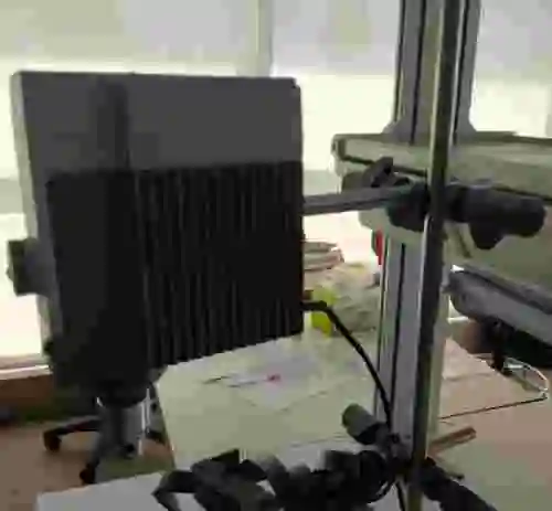 7. AGITADOR MECANICO VWR/VOS POWER BASIC CON SOPORTE BASE IKA R1826