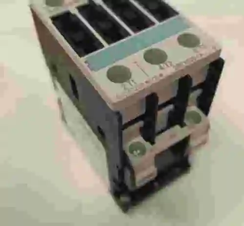 2. Contactor SIEMENS 3RT1026-1AP00