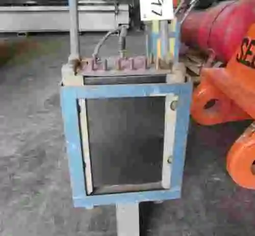 2. Máquina de soldar por electrodos