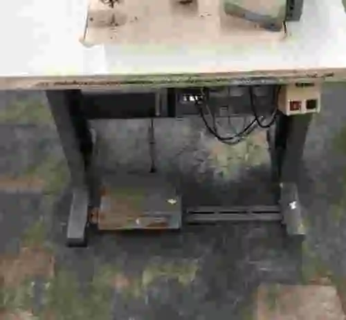 8. MAQUINA DE COSER PFAFF 953