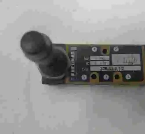 1. Válvula de control PNEUMAX 228.52.9.1/2