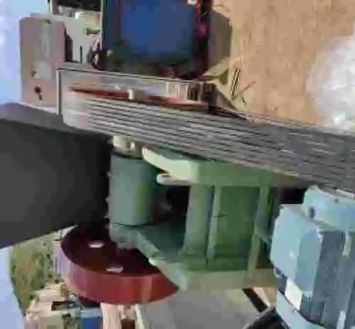 6. Prensa por aplastamiento de metales . Potencia 15 kw