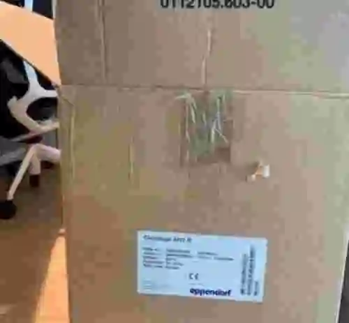 7. Centrifugadora EPPENDORF 5427R CON ROTOR