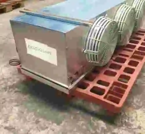 7. Evaporador ECO 3 ventiladores, seminuevo