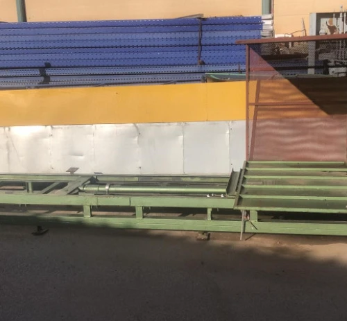 1. Montacargas con cajón