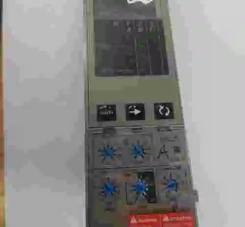 5. SCHNEIDER ELECTRIC MICROLOGIC 5.0 E DIGITAL DISYUNTOR  NUEVO