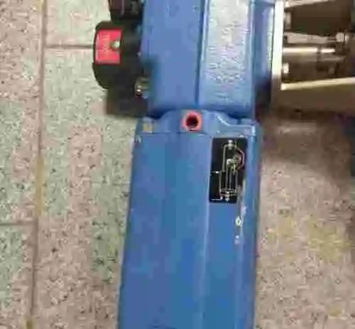 2. Actuador de cilindro neumático METSO B1CU9/25 + Válvula CF8M 1.4408