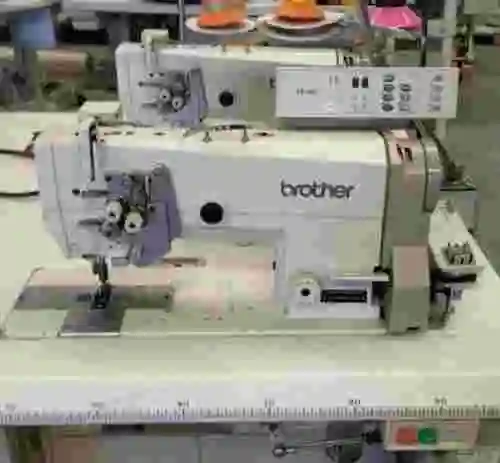 2. Lote de 2 máquinas de coser BROTHER TN-875B-905