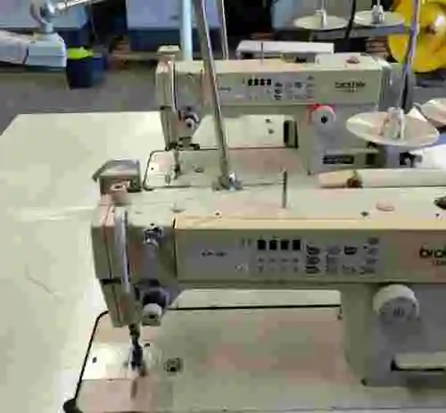 2. Lote de 2 máquinas de coser BROTHER F-40 DB2-B737-933