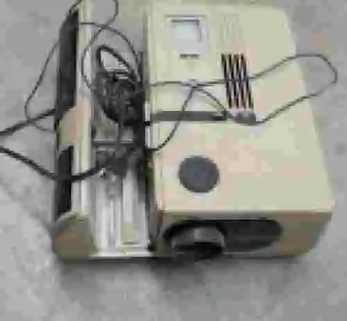 2. Braun proyector de diapositivas paximat multimag 5025 AF-S Super paxon 1:2,8/85m