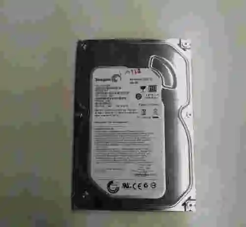 2. DISCO DURO INTERNO HDD SEAGATE ST3500413AS 500MG 32MG 7200RPM SATA III