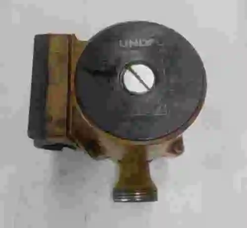 5. GRUNDFOS UP 20 15N 150MM BOMBA DE CIRCULACION