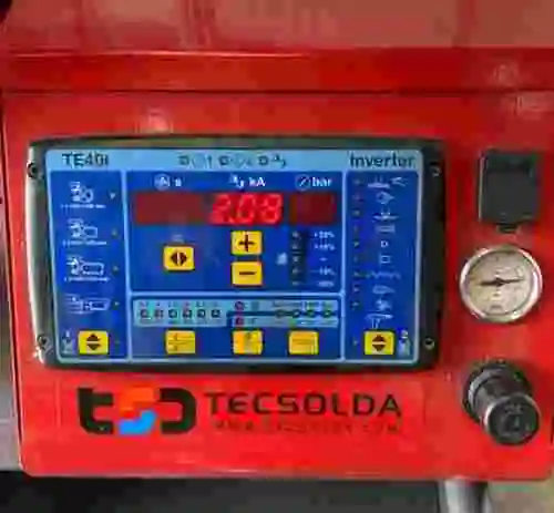 7. Equipo de soldadura por puntos Tecna