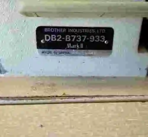 3. Lote de 2 máquinas de coser BROTHER F-40 DB2-B737-933