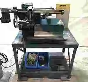 Máquina de corte y pelado de cable eléctrico Artos Engineering