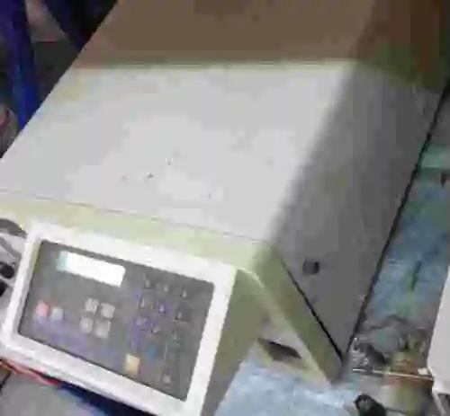 4. Bomba isocrática LC Perkin Elmer 250