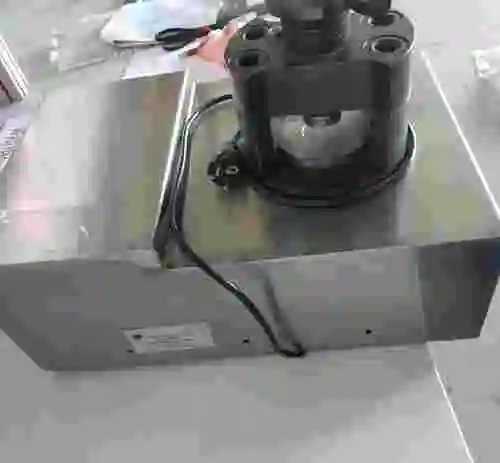 4. PRENSA EQUILAB / EQP 100