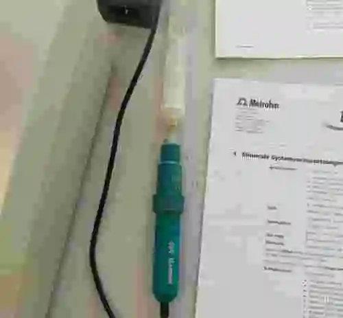 8. VALORADOR AUTOMATICO METROHM / 916 TI-TOUCH