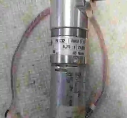 1. Dunkermotoren Motor G30.1, 24V con PLG32 Ángulo Derecho Equipo Reductor 6,25:1