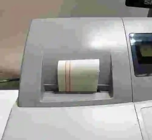 5. CAJA REGISTRADORA SHARP XE-A212 CON CAJÓN PARA MONEDAS Y BILLETES
