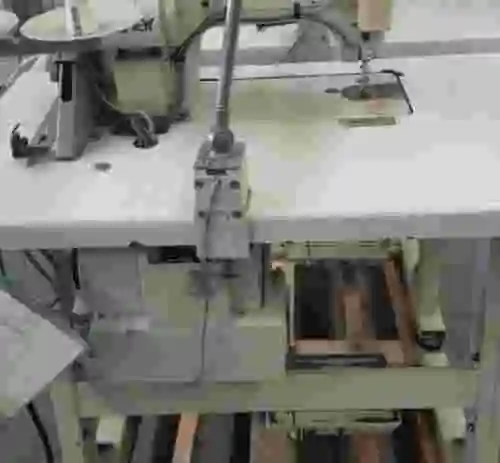 4. Lote de 2 máquinas de coser BROTHER F-40 DB2-B737-933