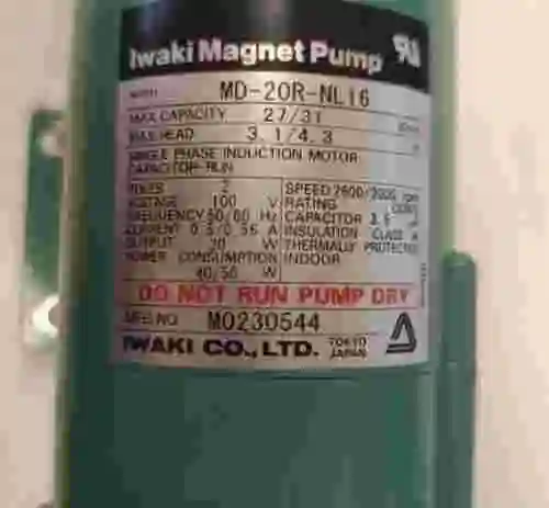 2. Bomba magnética IWAKI MAGNET PUMP MD-20R-NL16