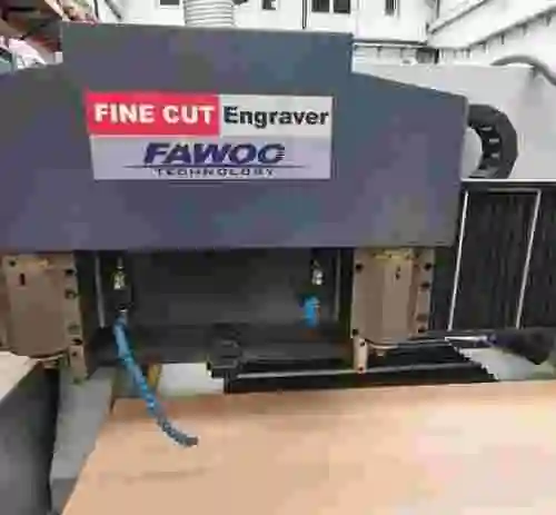 9. Fresadora CNC FA 1252